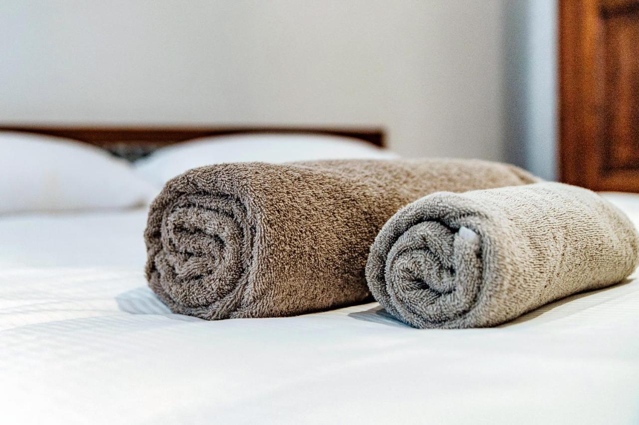 Suite Lo Storico - The House Of Travelers Como Bagian luar foto